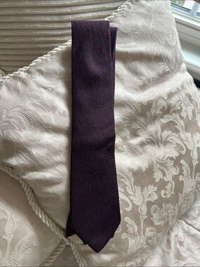7063. Vintage Christian Dior Cravates Navy Red Monogram Silk Tie USA